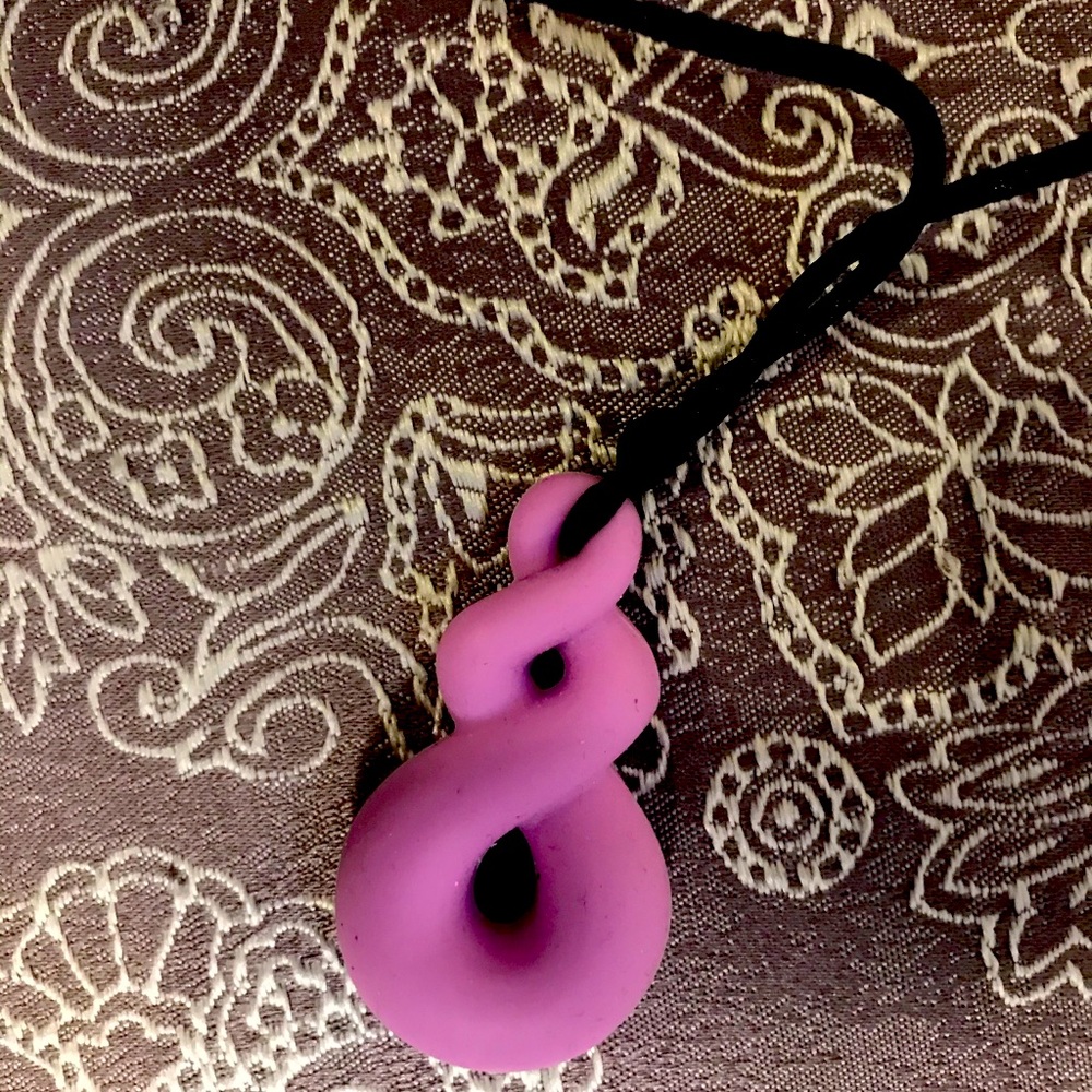 Silicone chewy necklace